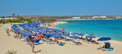 Die blaue Flagge - Strand von Makronissos