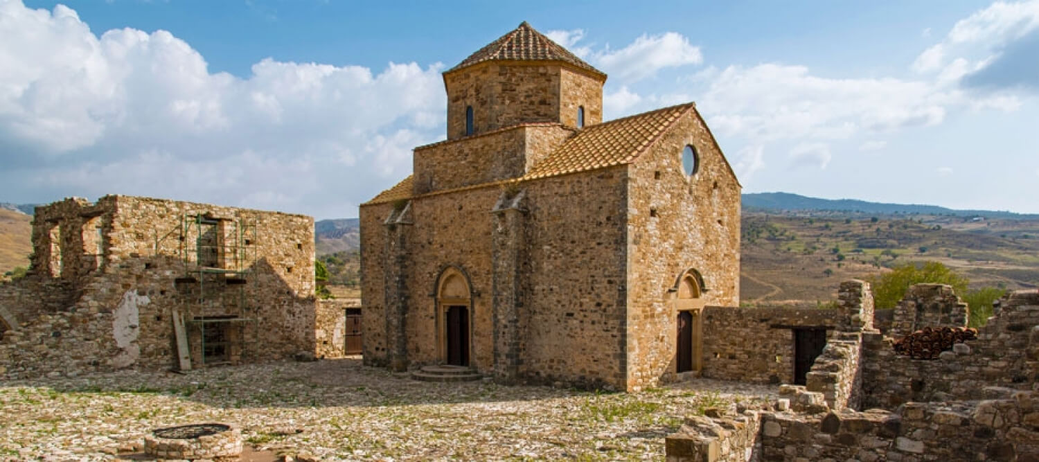 Das Kloster der Panagia tou Sinti