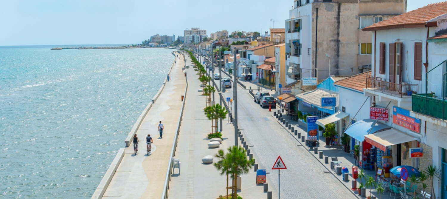 Touristenstrand von Larnaka (Larnaca) - Meneou Fahrradrouten