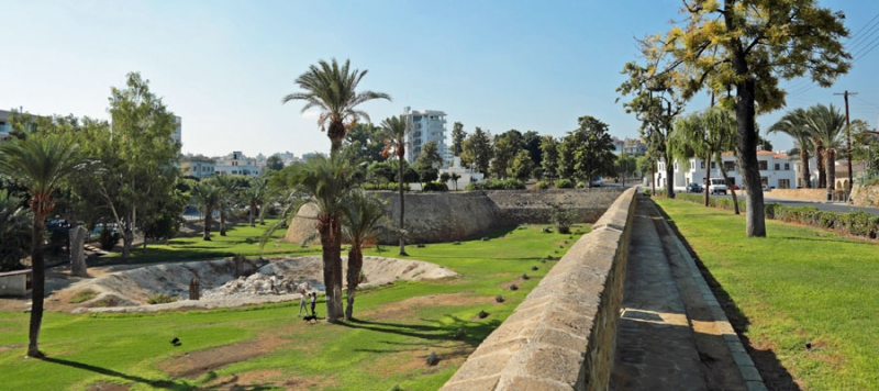 Średniowieczne mury Nikozji