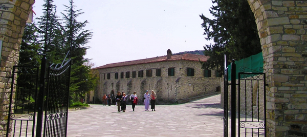 Serene Agios Minas